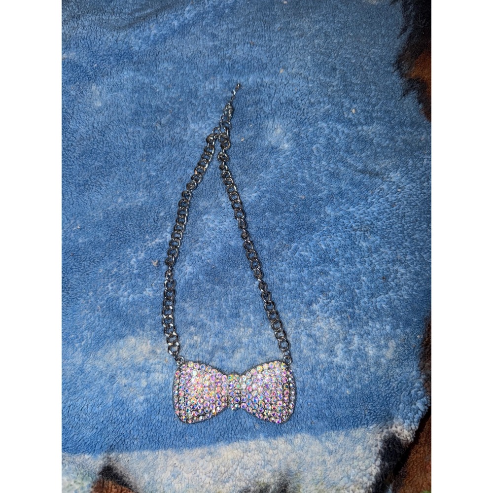 Betsey Johnson AB Rhinestone Bow Statement Necklace Silver Tone Curb Chain